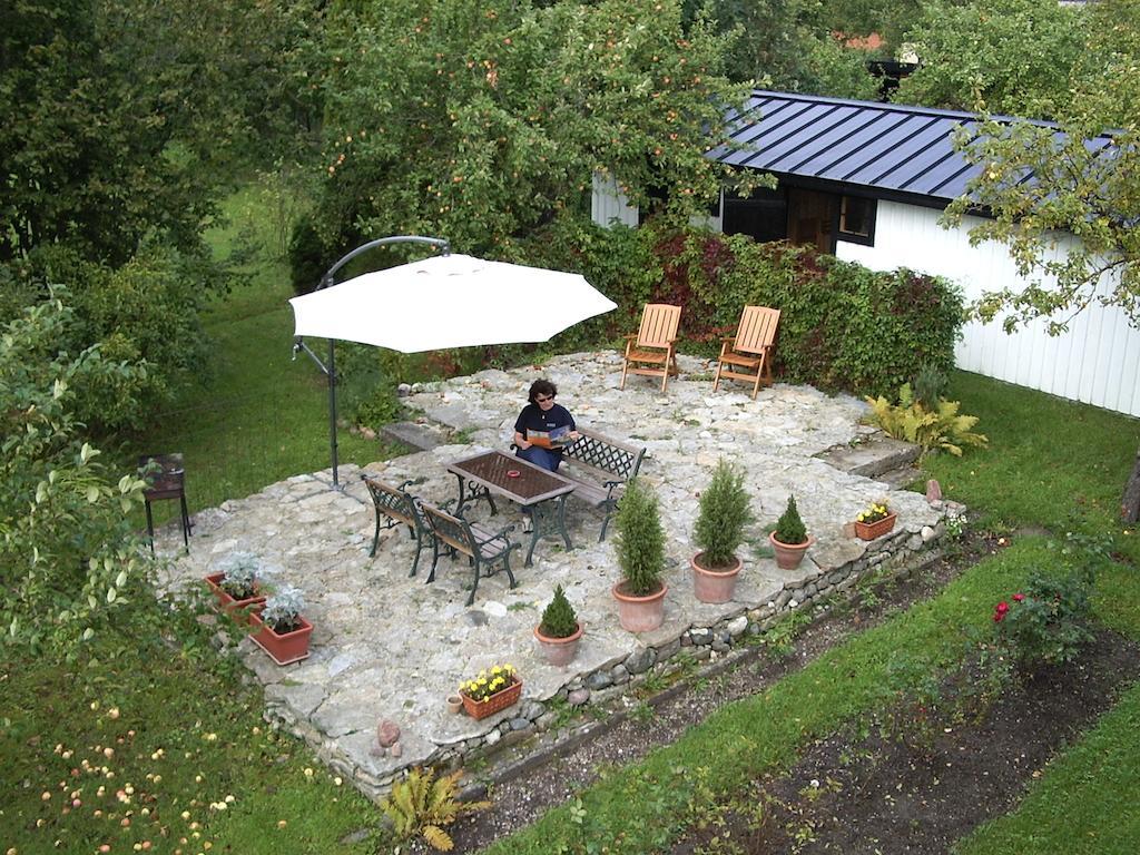 Tuule Villa Kuressaare Buitenkant foto