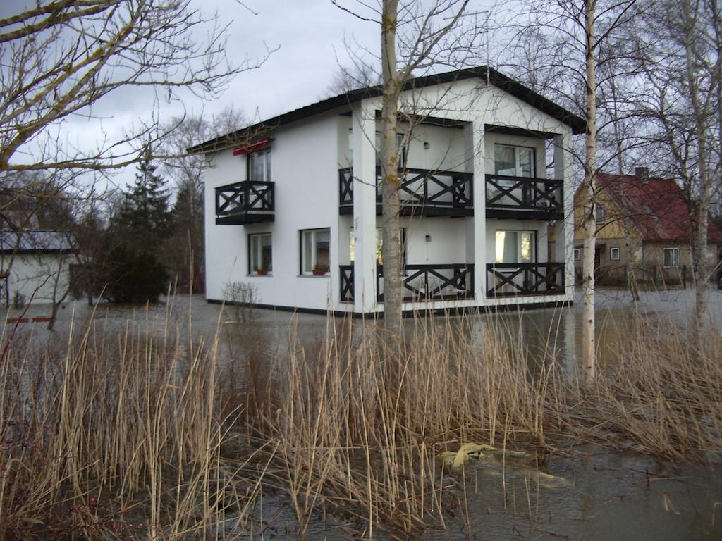 Tuule Villa Kuressaare Buitenkant foto